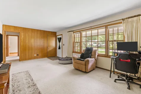 413 Whitegate Lane Wayzata MN 55391