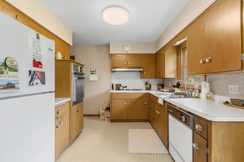 413 Whitegate Lane Wayzata MN 55391