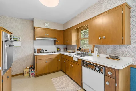 413 Whitegate Lane Wayzata MN 55391