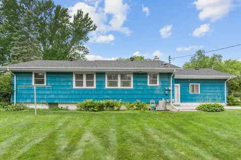 413 Whitegate Lane Wayzata MN 55391
