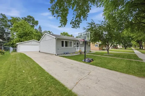 1850 16th Street S Fargo ND 58103