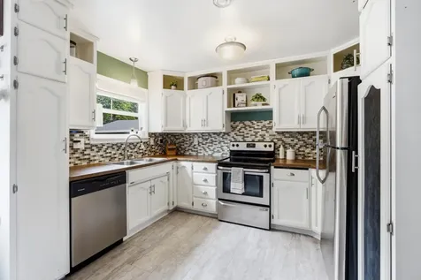 1850 16th Street S Fargo ND 58103