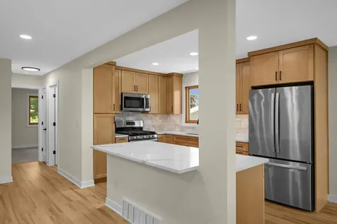 3947 Beryl Road Eagan MN 55122