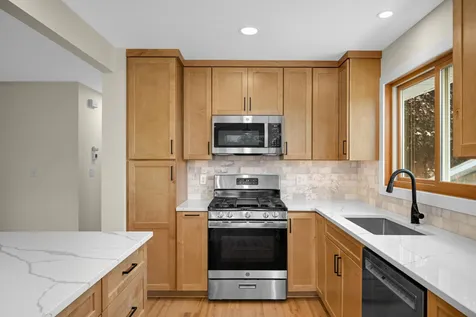 3947 Beryl Road Eagan MN 55122
