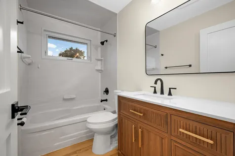 3947 Beryl Road Eagan MN 55122