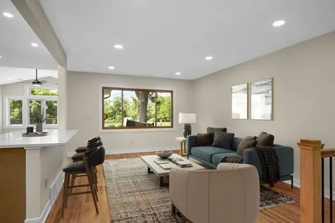 3947 Beryl Road Eagan MN 55122