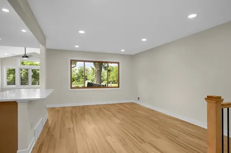 3947 Beryl Road Eagan MN 55122