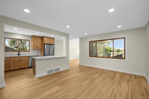 3947 Beryl Road Eagan MN 55122