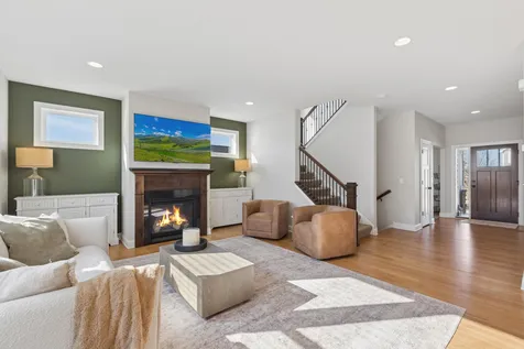 1270 Knight Lane Watertown MN 55388