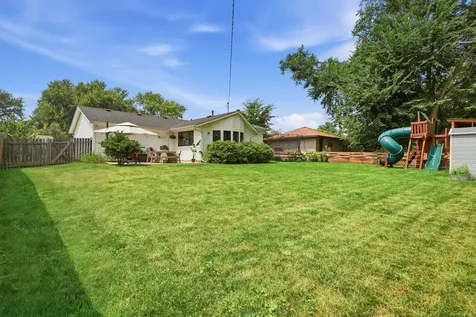 301 Walnut Lane Apple Valley MN 55124