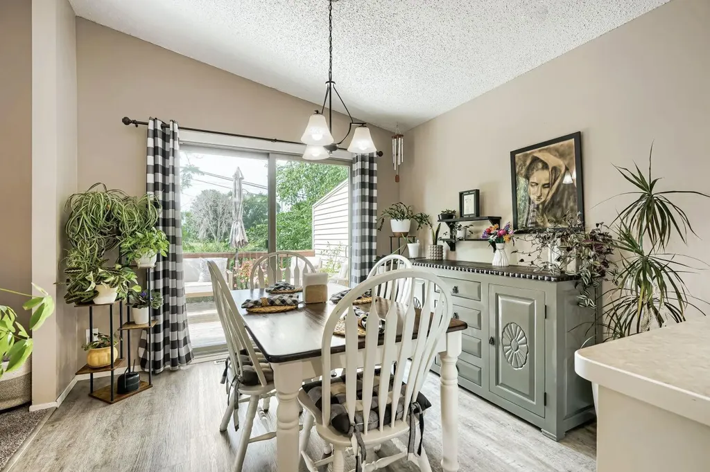 1032 1st Street Farmington MN 55024