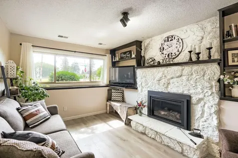 1032 1st Street Farmington MN 55024