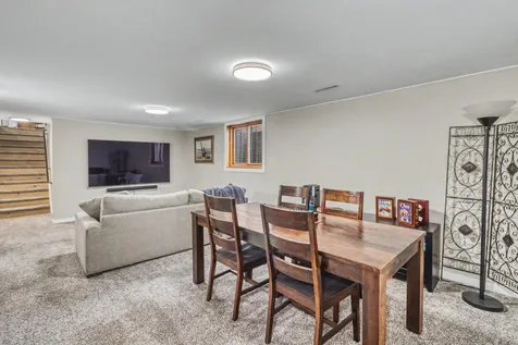 42 36th Avenue NE Fargo ND 58102