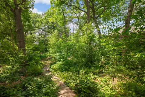 4824 Whispering Court Eagan MN 55122