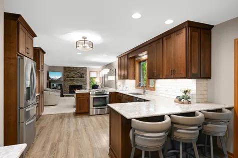 4824 Whispering Court Eagan MN 55122