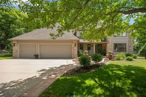 4824 Whispering Court Eagan MN 55122