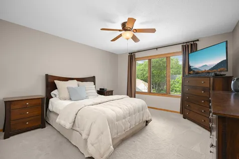 4824 Whispering Court Eagan MN 55122