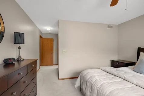 4824 Whispering Court Eagan MN 55122