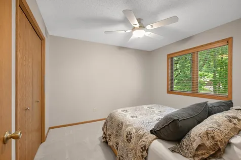 4824 Whispering Court Eagan MN 55122