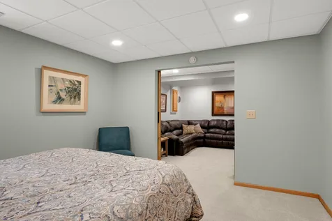 4824 Whispering Court Eagan MN 55122