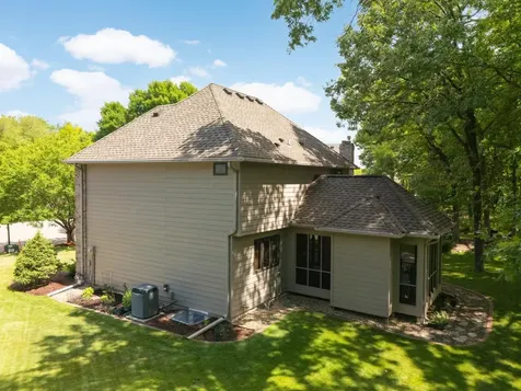 4824 Whispering Court Eagan MN 55122