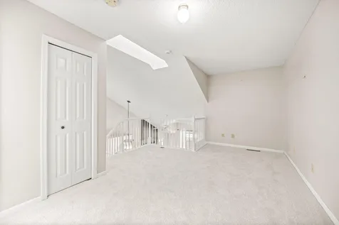 401 Hickory Lane N Oakdale MN 55128