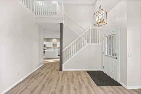 401 Hickory Lane N Oakdale MN 55128