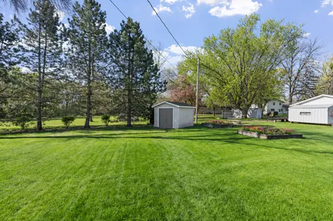 616 Elm Avenue SE Montgomery MN 56069