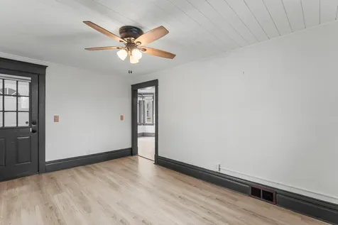 356 1st Avenue S South Saint Paul MN 55075