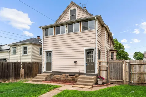 356 1st Avenue S South Saint Paul MN 55075