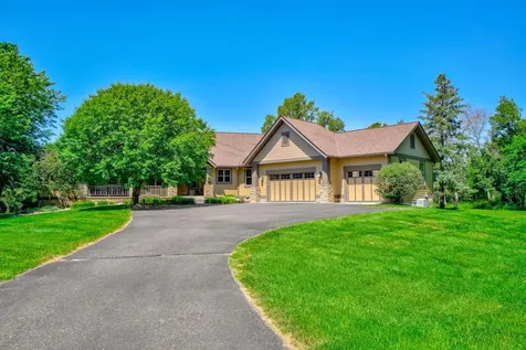 294 Salishan Drive Hudson WI 54016