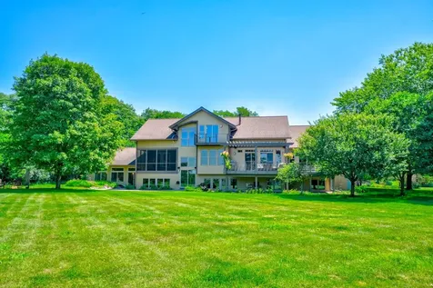 294 Salishan Drive Hudson WI 54016
