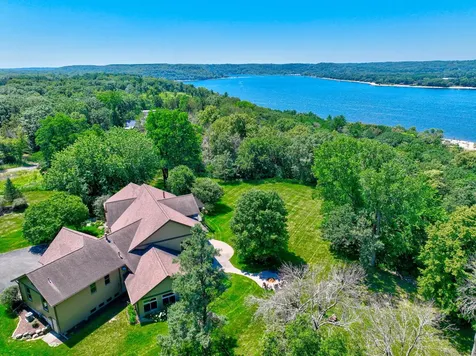 294 Salishan Drive Hudson WI 54016