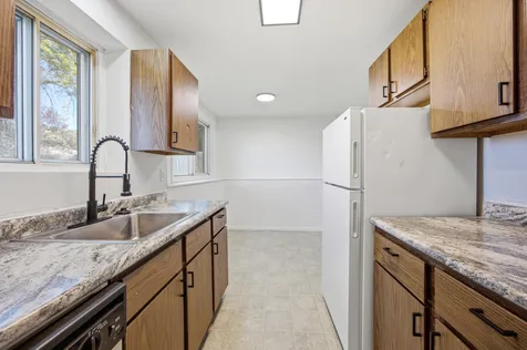 914-916 32nd Street N Fargo ND 58102