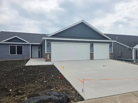 912 Katelyn Circle NE Montgomery MN 56069