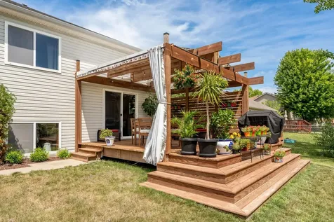 734 7th Street N Montrose MN 55363