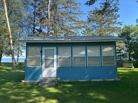 20796 326th Place Isle MN 56342