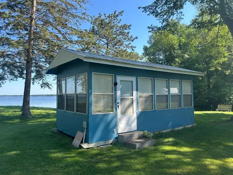 20796 326th Place Isle MN 56342