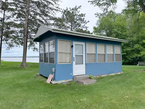 20796 326th Place Isle MN 56342