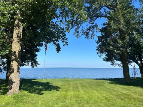 20796 326th Place Isle MN 56342