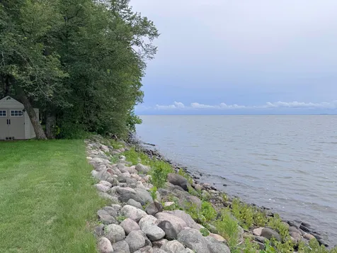 20796 326th Place Isle MN 56342