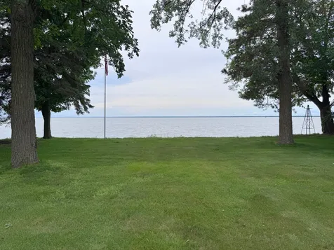 20796 326th Place Isle MN 56342