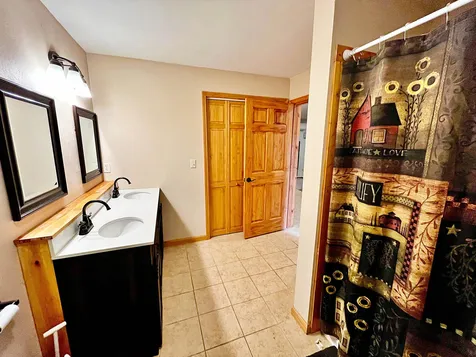 18817 Sucker Lake Road Nashwauk MN 55769