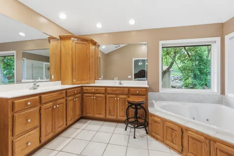 14809 White Oak Drive Burnsville MN 55337