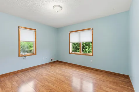 14809 White Oak Drive Burnsville MN 55337
