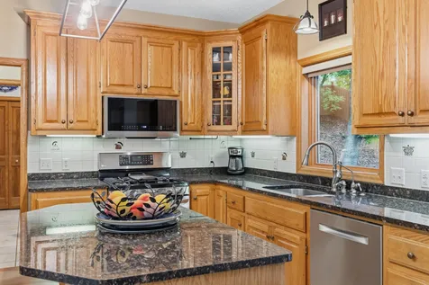 14809 White Oak Drive Burnsville MN 55337