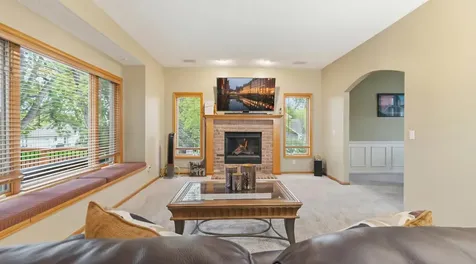 14809 White Oak Drive Burnsville MN 55337