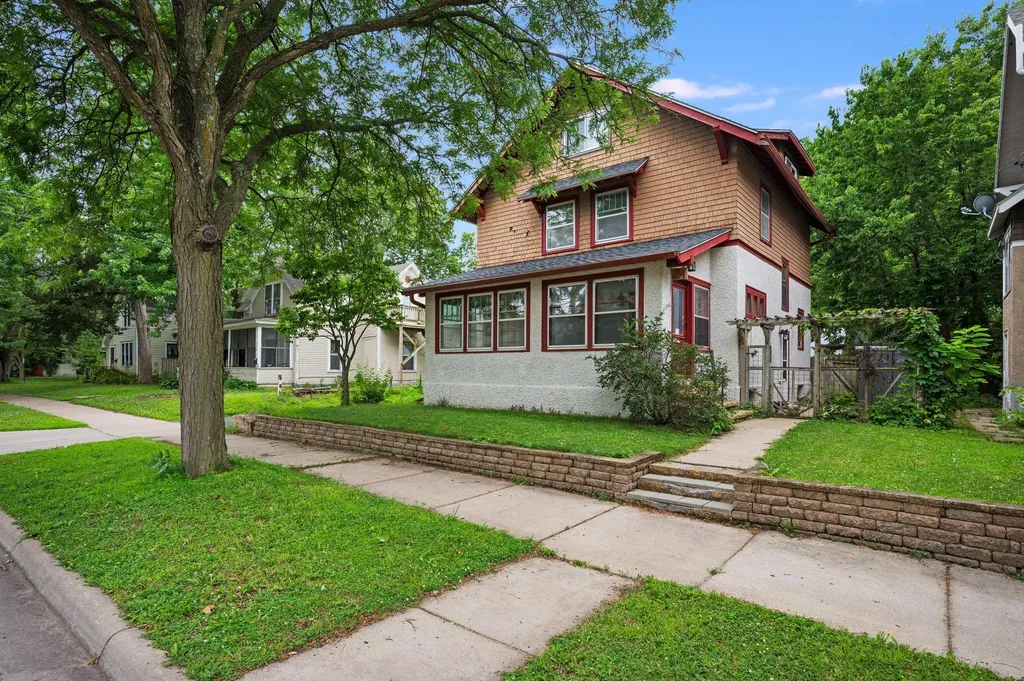 214 Marshall Street Mankato MN 56001