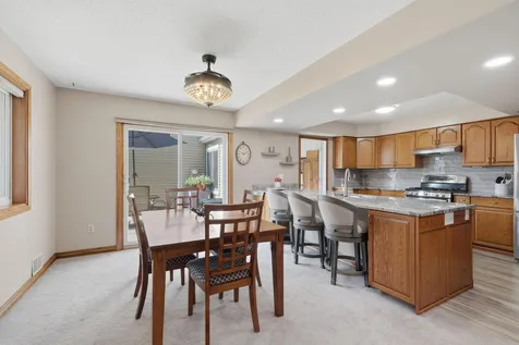 2513 Wimbledon Place Woodbury MN 55125