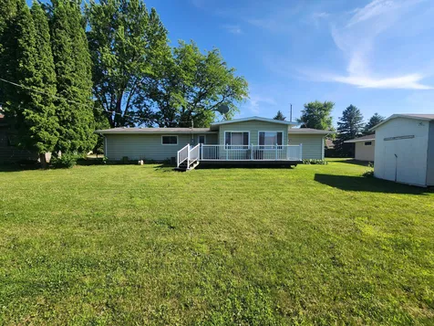 508 NW Lincoln Street Adams MN 55909